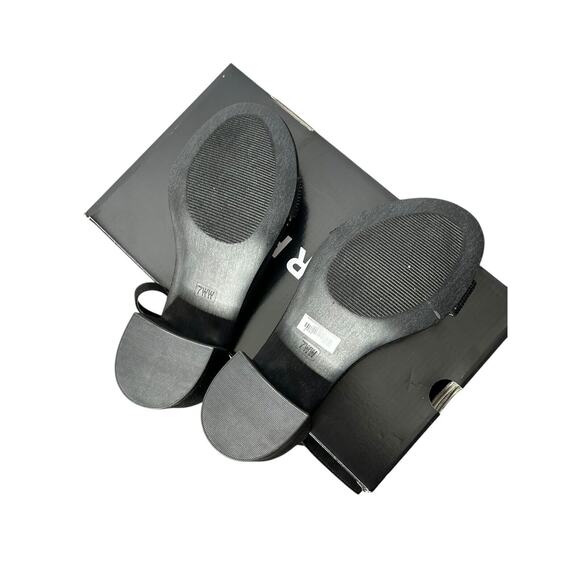 Torrid Womens shoes 7WW Embellished Strap Block heel black new - Picture 4 of 4